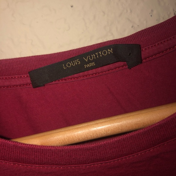 ❌SOLD❌VTG LOUIS VUITTON TEE - Picture 6 of 6